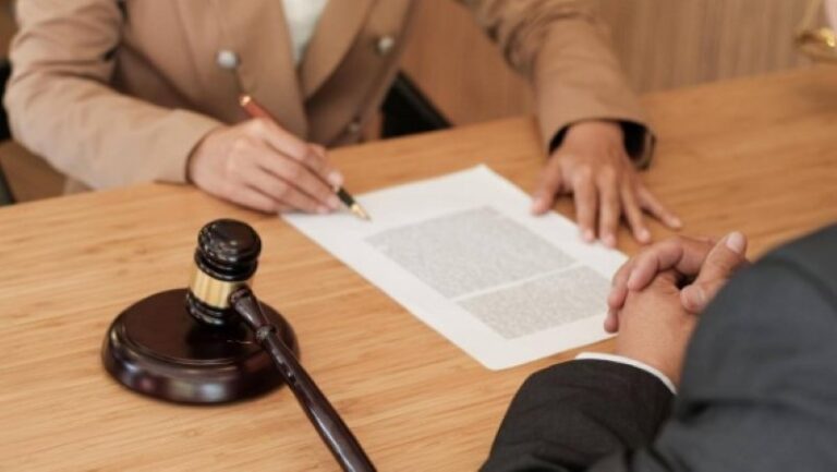 עורך דין הטרדה מינית בעבודה